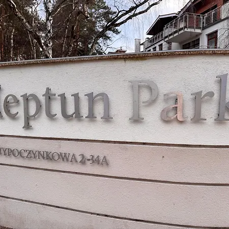 Neptun Park 4 Osobowy Przy Plaży *